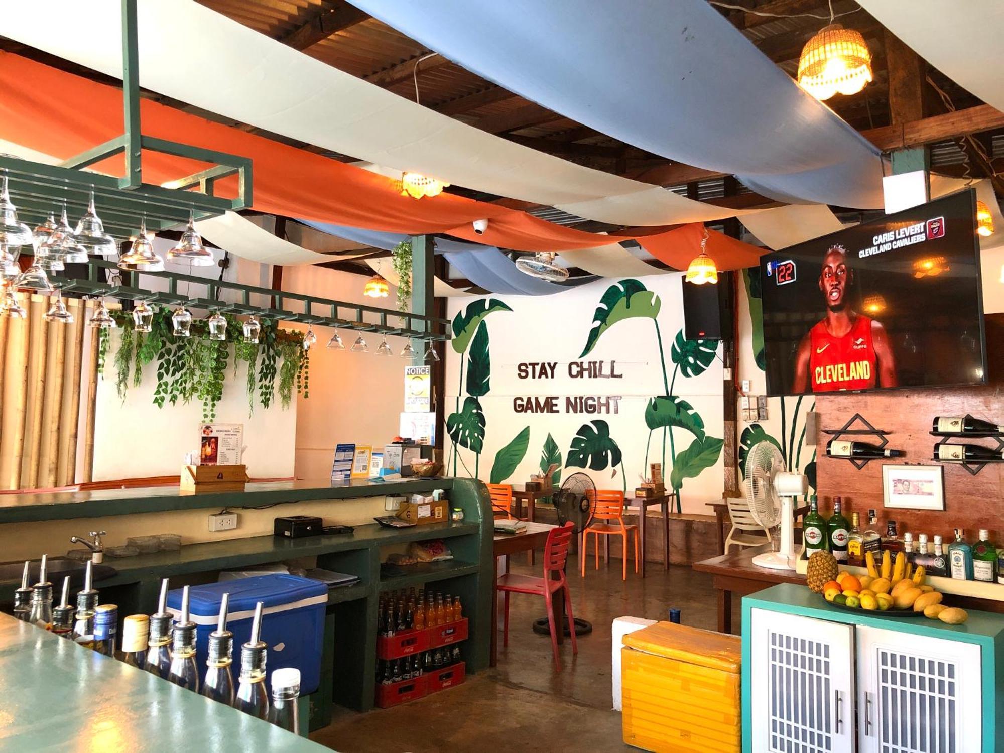 Chill Out Hostel Balabag  Bagian luar foto