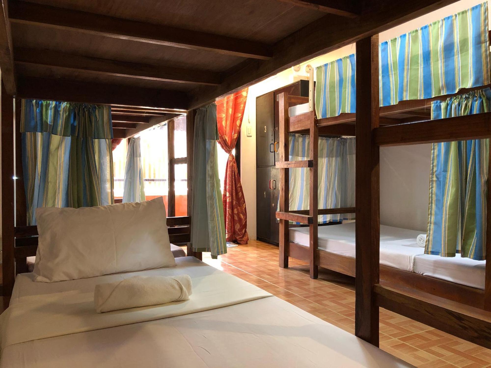 Chill Out Hostel Balabag  Ruang foto